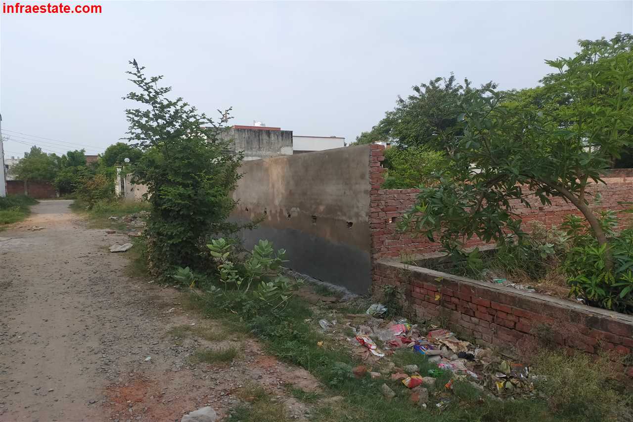 1020 sqft plot in Kamdeswarpuram,kandwa