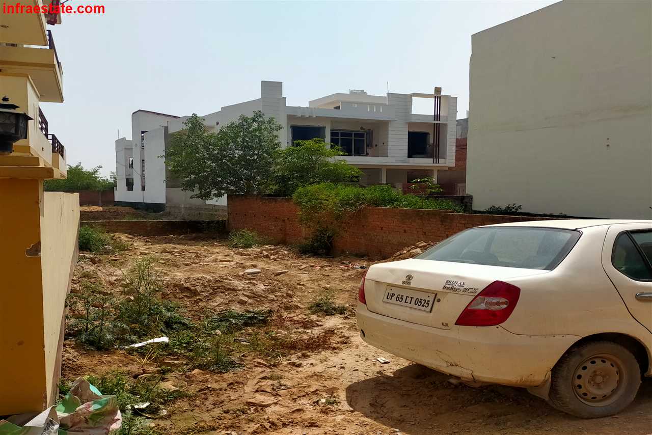 1440 Sqft Plot at Near Vaishni Nagar,Chitaipur-BHU